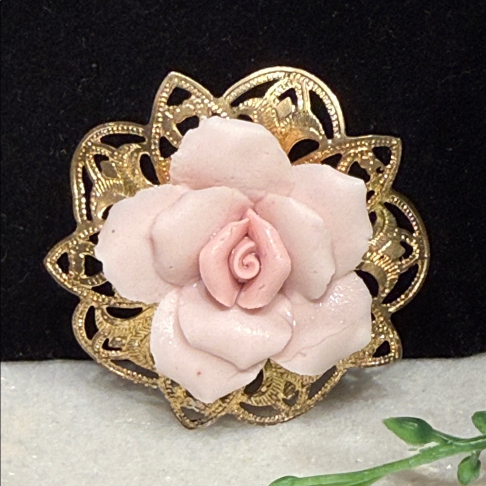 Pink Porcelain Rose Filigree Brooch